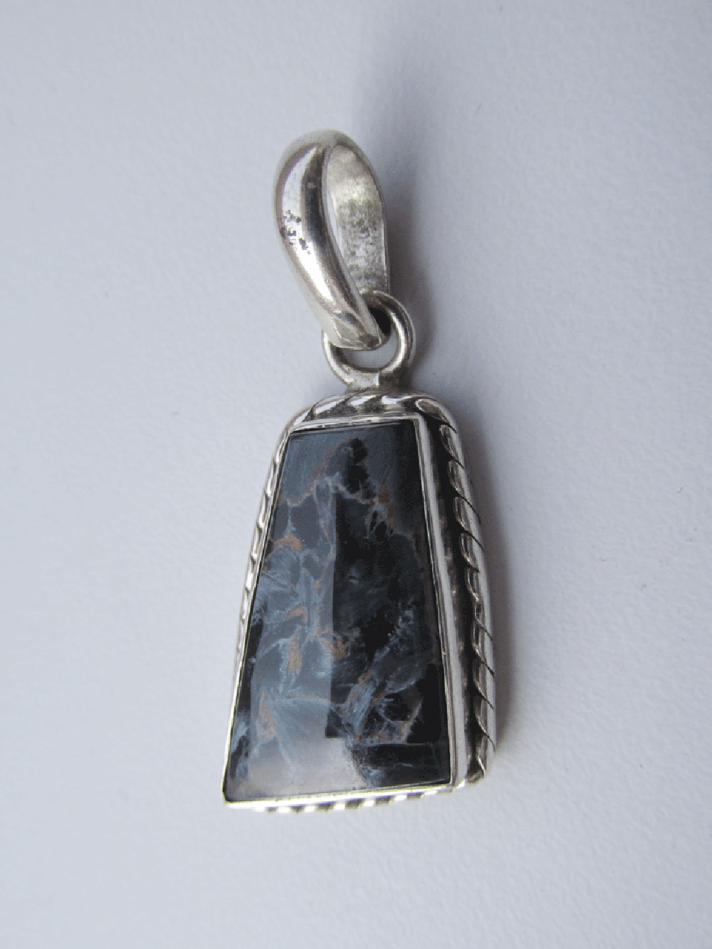 (P. 035) 925 Sterling Silver Pitersite Pendant